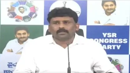 Cyclone Arnab: YSRCP slams Chandrababu Naidu for publicity over relief