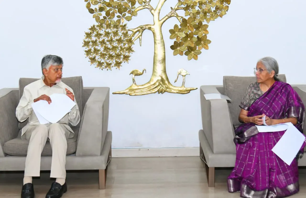 Chandrababu Naidu urges Centre to cut shrimp feed costs, protect AP exports