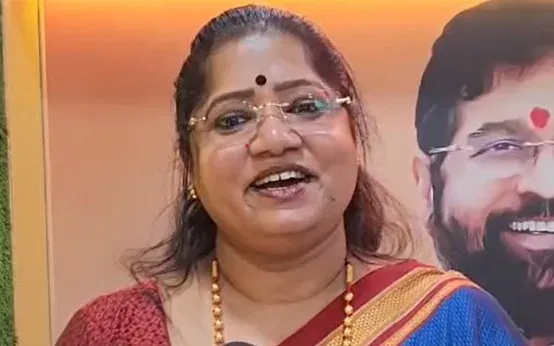 Shiv Sena MP slams Uddhav over Fadnavis flight: 'Changing colours like chameleon'