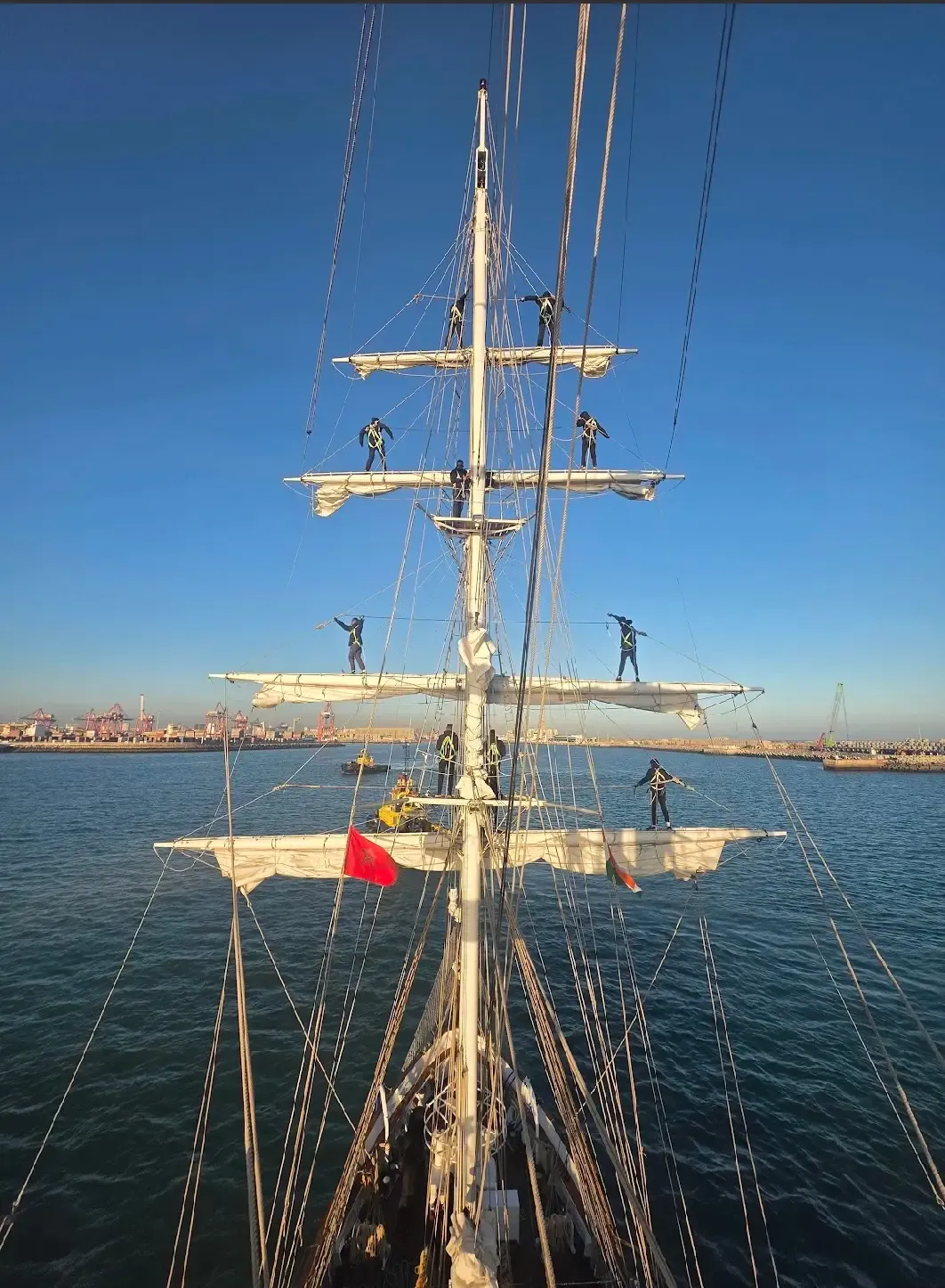 आईएनएस सुदर्शिनी का मोरक्को में ऐतिहासिक पड़ाव: भारतीय नौसेना की बढ़ती समुद्री उपस्थिति