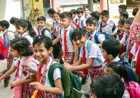 यूपी में BSB से संबद्ध स्कूलों को यू-डायस प्लस कोड, योगी सरकार ने शुरू की श्रेणी उन्नयन प्रक्रिया