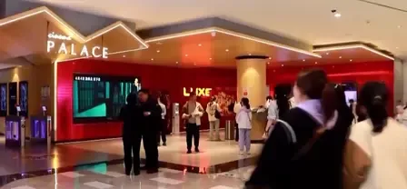 चीन में वार्षिक बॉक्स ऑफिस की जबरदस्त कमाई