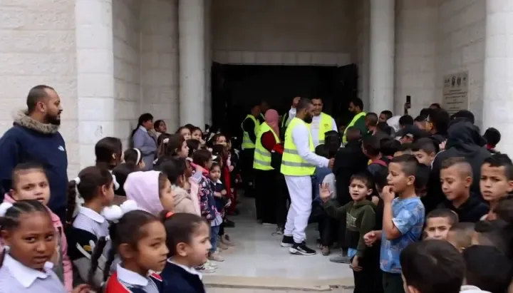 क्या चीन ने फिलिस्तीनी शरणार्थियों और जरूरतमंदों को राहत सामग्री दान की?