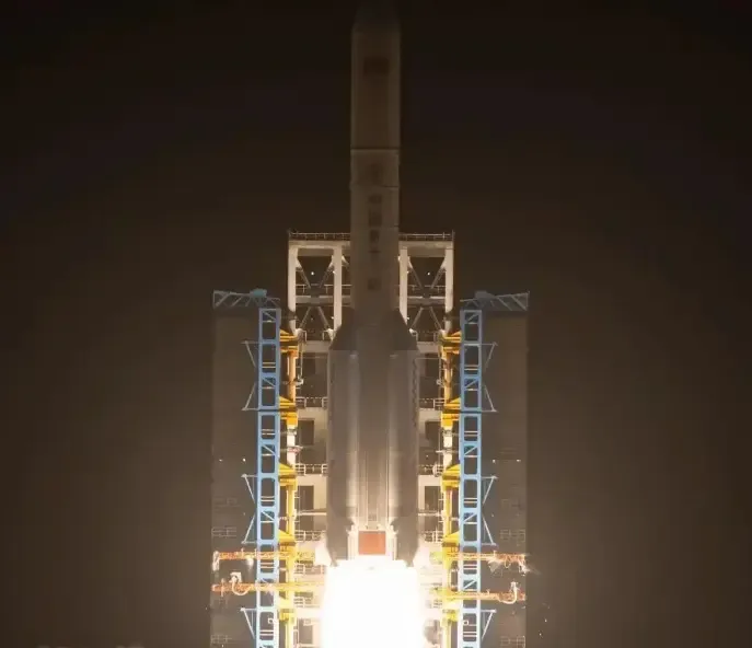 क्या चीन ने नया दूरसंचार तकनीक परीक्षा उपग्रह लॉन्च किया?