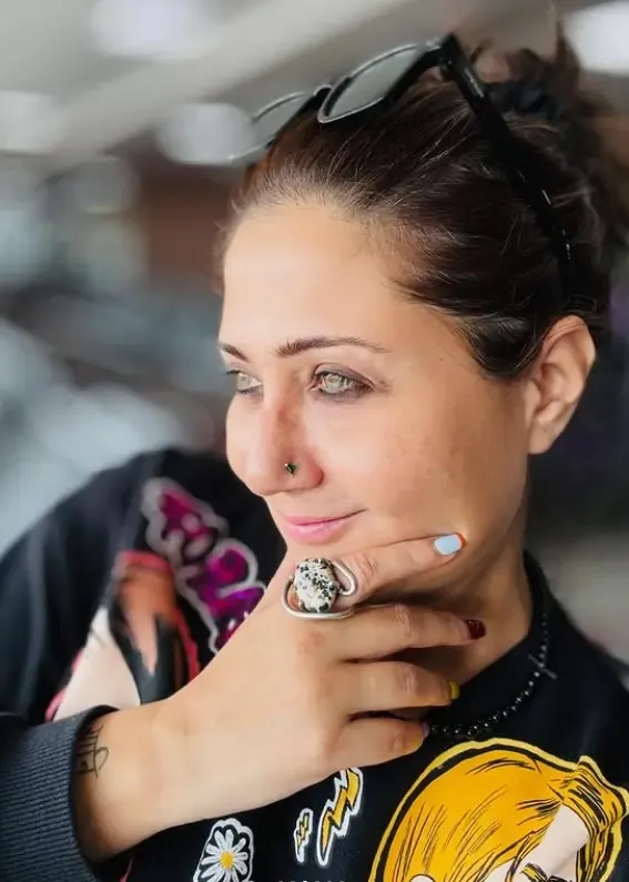 स्वास्तिका मुखर्जी का 'छेलेधोरा' में प्रभावशाली किरदार: एक मां की आत्म-खोज की कहानी