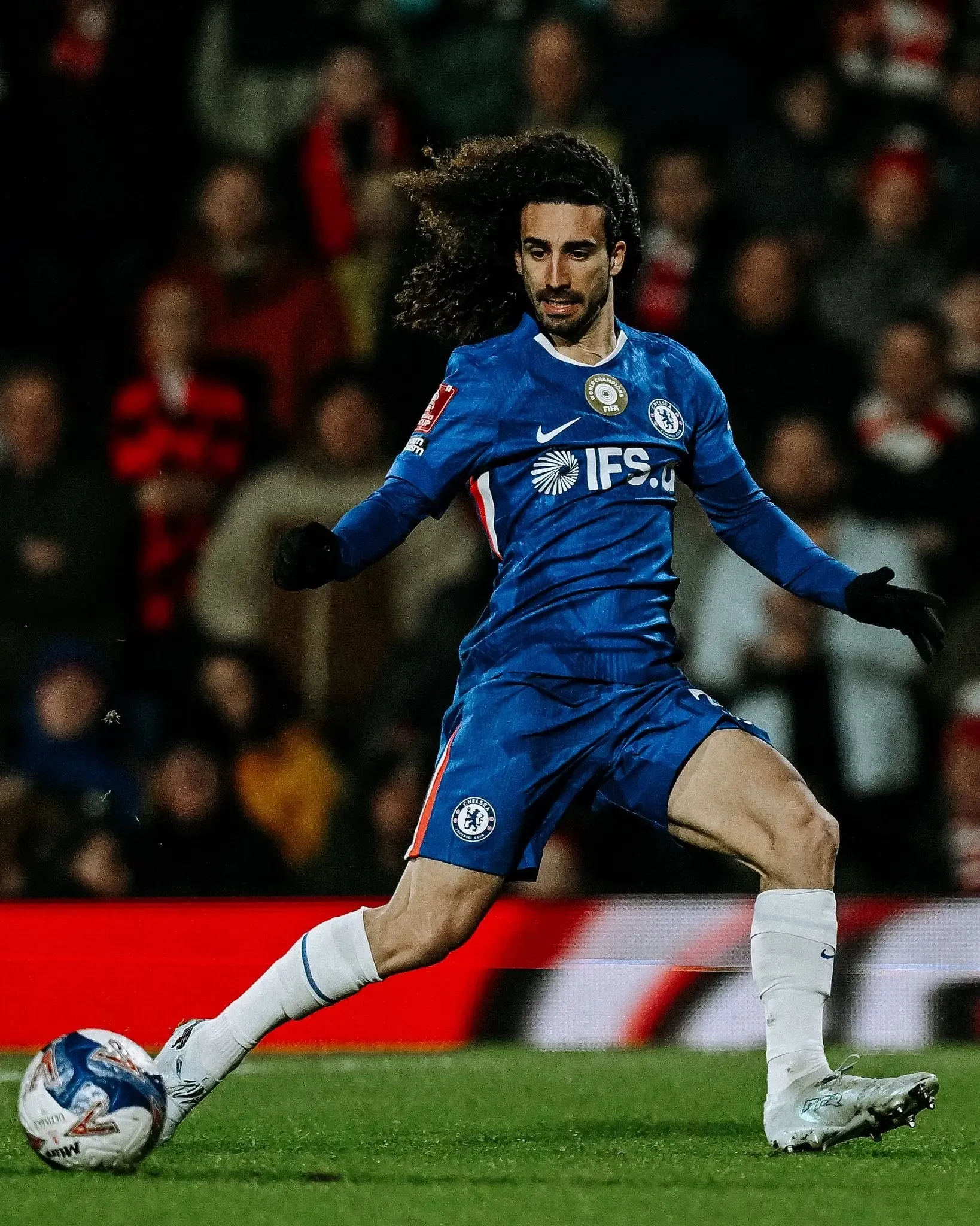Marc Cucurella: Chelsea Defender Contemplates Barcelona Comeback