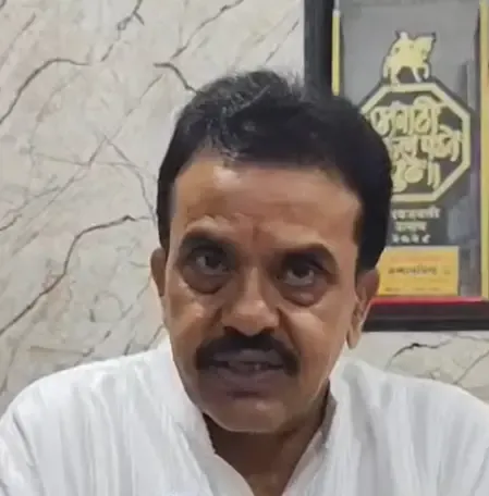 लालच देकर धर्म परिवर्तन कराना गंभीर अपराध : संजय निरुपम 