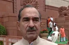 छात्र आंदोलन पर BJP का कांग्रेस पर हमला: जंतर-मंतर विरोध को बताया राजनीतिक साजिश