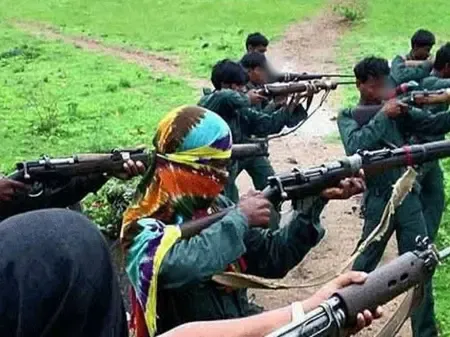 Did 11 Maoists, Including Key Leaders with Rs 37 Lakh Bounties, Surrender in Narayanpur?