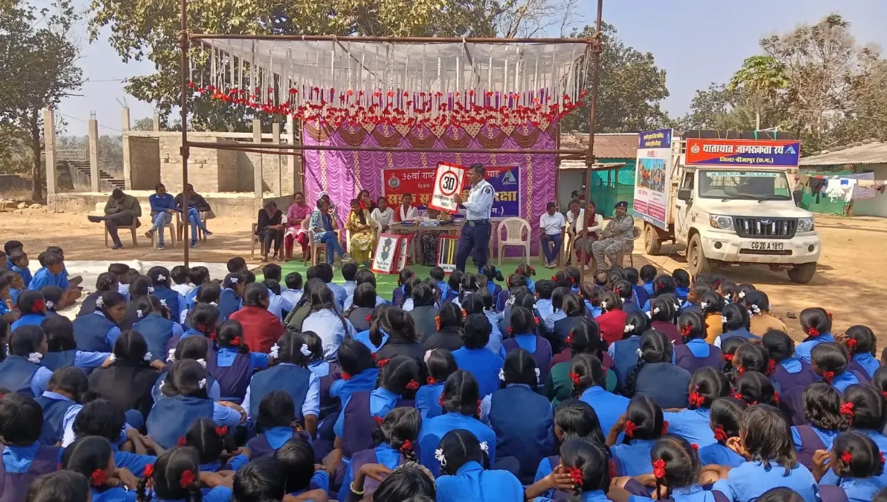 क्या छत्तीसगढ़ के बीजापुर में यातायात जागरूकता माह के तहत खेलकूद प्रतियोगिताएं आयोजित की गईं?