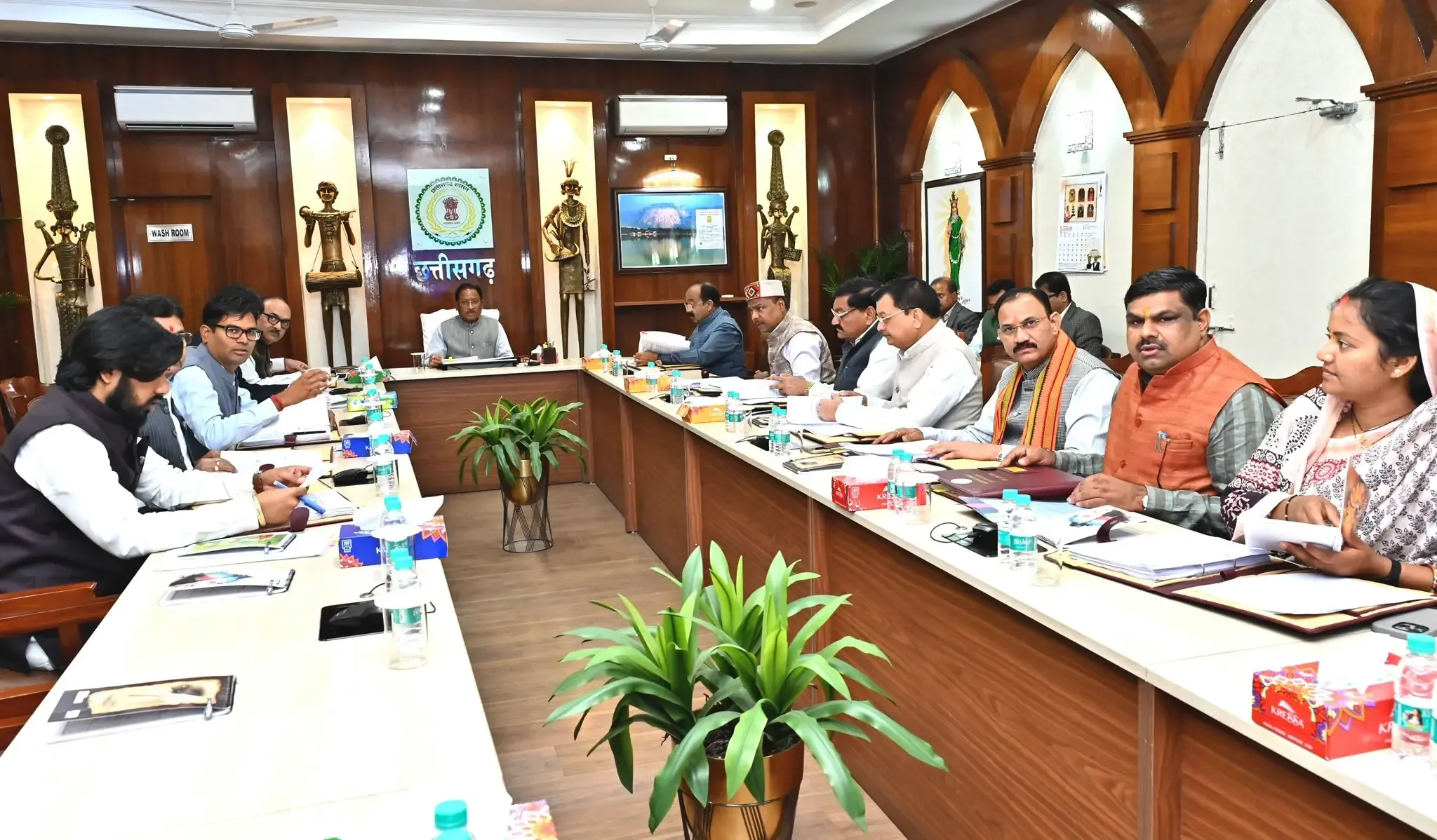 What New Initiatives Did the Chhattisgarh Cabinet Approve Regarding Excise Policy and Education?