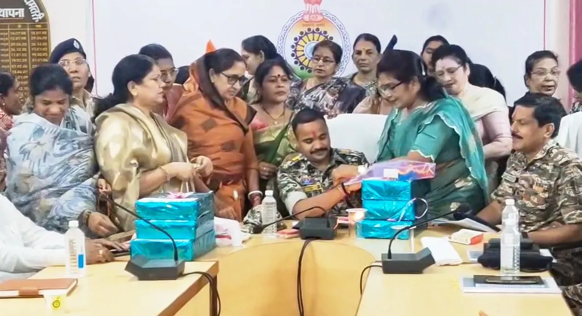 Why are Dhamtari BJP Mahila Morcha Sending 5,000 Rakhis to Soldiers?