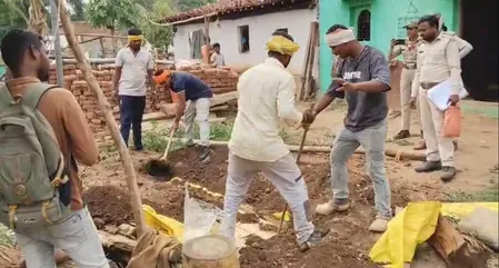 गरियाबंद में सागौन तस्करी का भंडाफोड़: ₹6 लाख की लकड़ी जब्त, 1 गिरफ्तार, 7 फरार