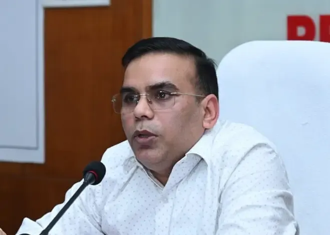 क्या छत्तीसगढ़ में एसआईआर की शुरुआत होगी? सीईओ ने राजनीतिक दलों के साथ की महत्वपूर्ण बैठक