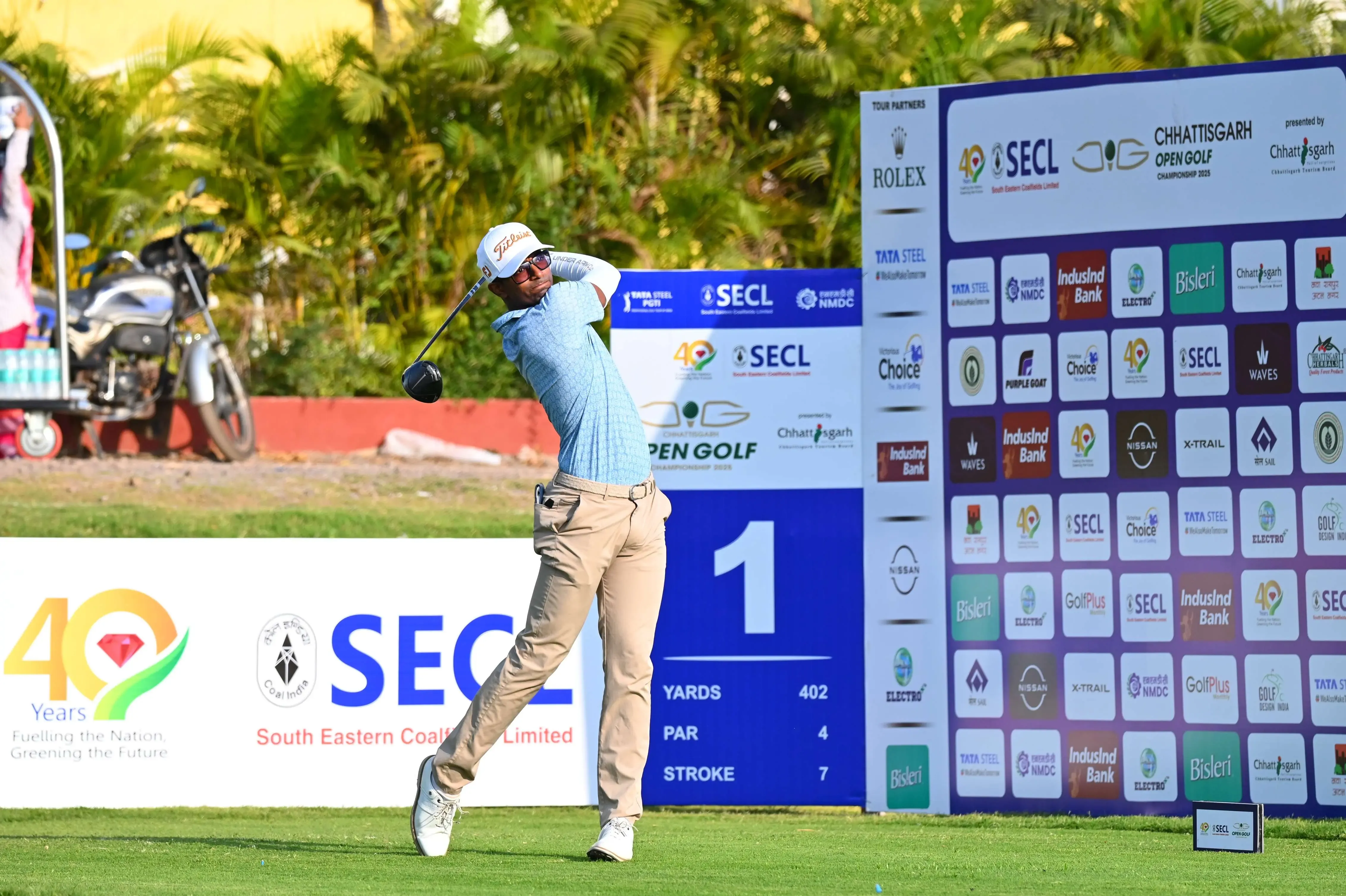 Chhattisgarh Open Golf: Shaurya Binu Leads with Nine-Under 60