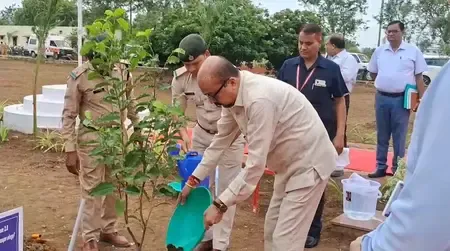 छत्तीसगढ़: राज्यपाल रमेन डेका का बेमेतरा दौरा, पर्यावरण संरक्षण और विकास कार्यों पर जोर