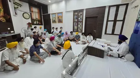 चीफ खालसा दीवान के 20 सदस्यों ने अकाल तख्त साहिब में रखा पक्ष
