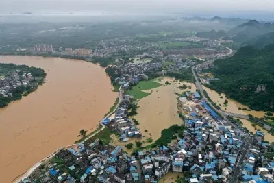 Guangxi floods: 6 dead, 11 missing as Typhoon Maysak batters south China