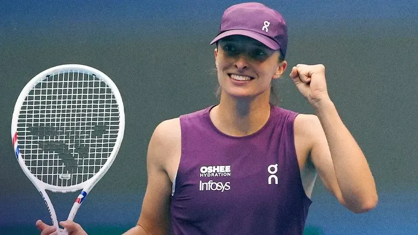 Swiatek beats Jovic 6-1, 6-3 to reach China Open quarterfinals