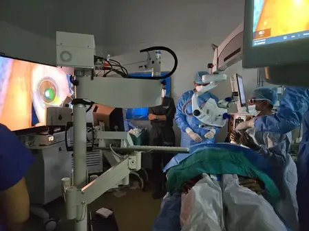 Could Chinese Researchers Revolutionize Eye Surgery with a New Robot?
