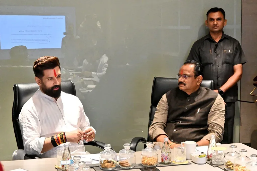 Chirag Paswan Meets Gujarat Agri Minister in Ahmedabad