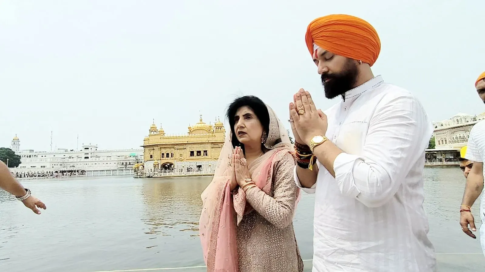 Chirag Paswan Offers Prayers at Golden Temple, Amritsar