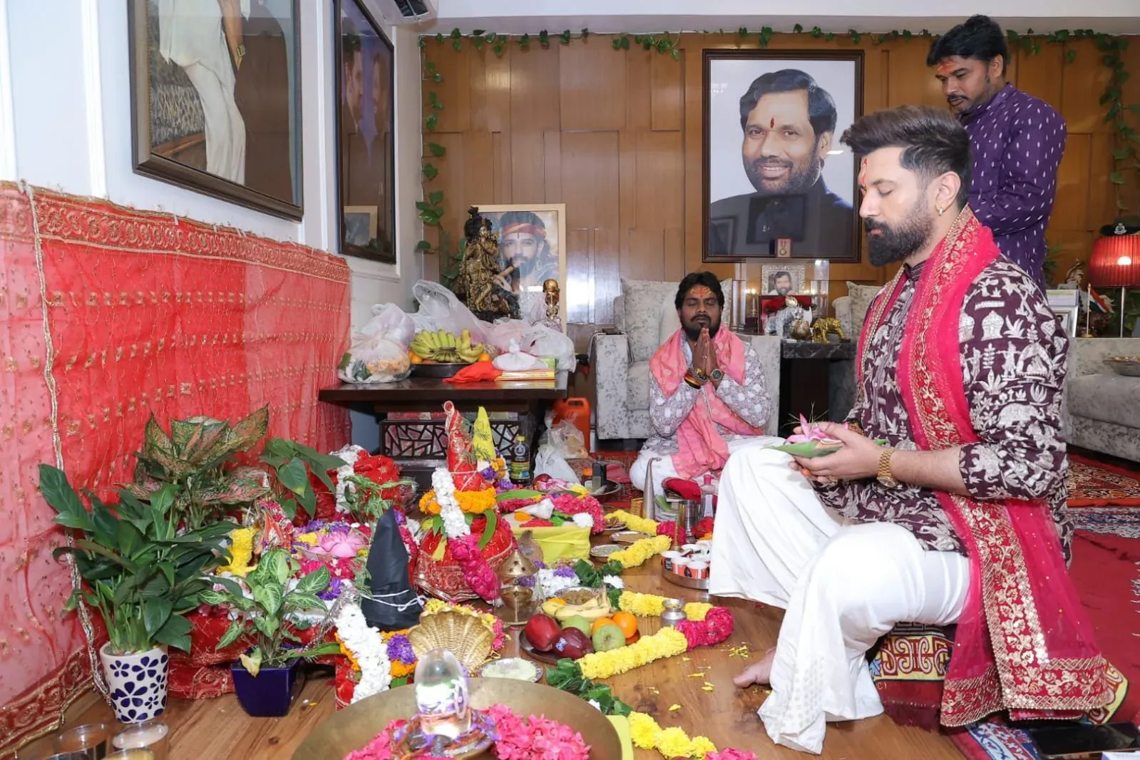 Chirag Paswan Performs Havan, Kanya Pujan on Gupt Navratri