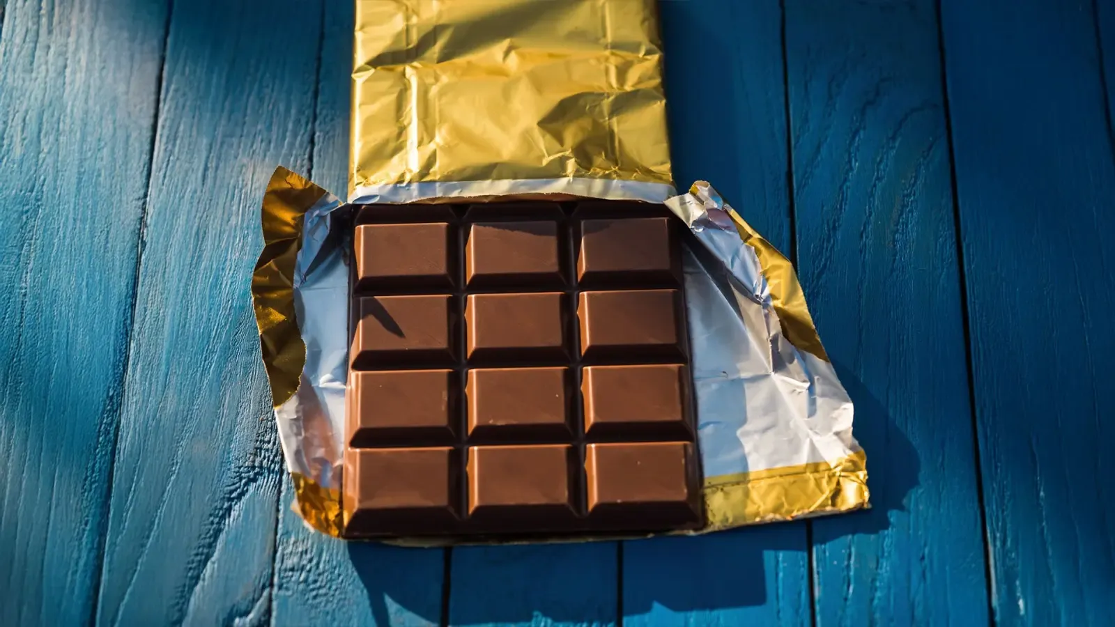 क्या चॉकलेट कैंडी डे पर डार्क चॉकलेट पीरियड्स पेन और हार्ट डिजीज में फायदेमंद है?