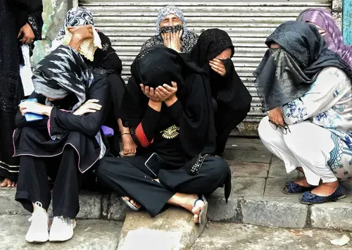 Should Muslim Women in India Choose Empowerment over Extremism?