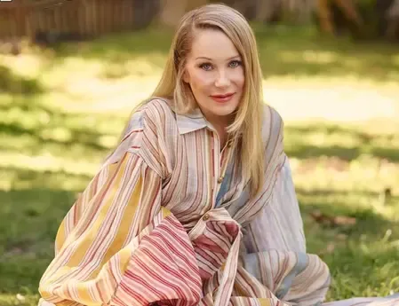Christina Applegate: Embracing Truth as an 'Honesty Missile'