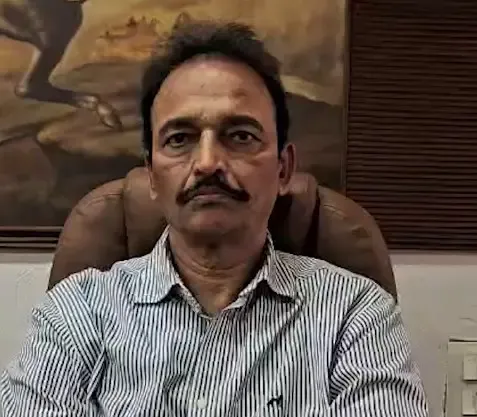 चुनाव आयोग के दो आयुक्तों की लिखित असहमति उजागर करें: कांग्रेस नेता भाई जगताप की माँग