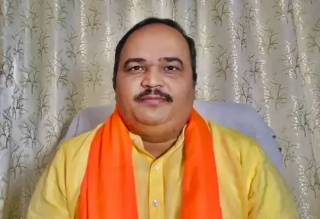 क्या चुनाव में गड़बड़ी हुई? चुनाव आयोग चर्चा कब करेगा: आनंद दुबे