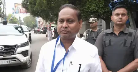 पश्चिम बंगाल मतगणना 2026: एजेयूपी प्रमुख हुमायूं कबीर बोले — 'नतीजे अच्छे होंगे', 293 सीटों पर सुबह 8 बजे से गिनती