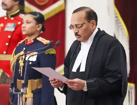 CJI Urges Graduates: Can Law Become a More Accessible Forum?