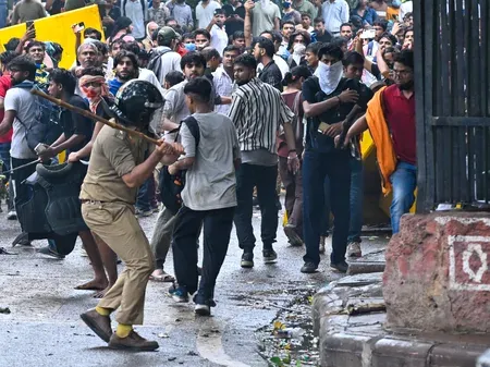 सीजेपी मार्च हिंसा: दिल्ली पुलिस ने दर्ज कीं 10 एफआईआर, 250 से अधिक वीडियो की जांच जारी