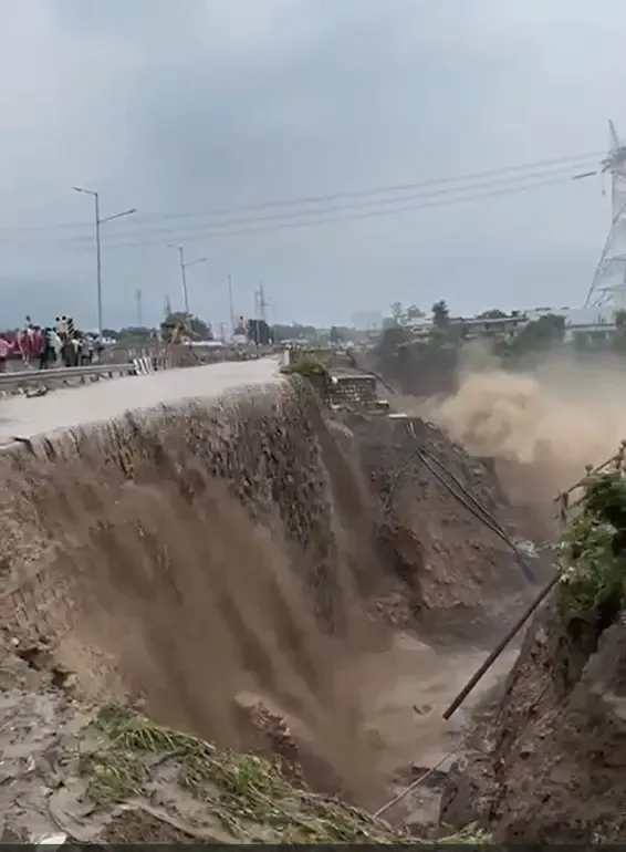 Is Uttarakhand CM Dhami Actively Managing the Cloudburst Crisis in Dehradun?