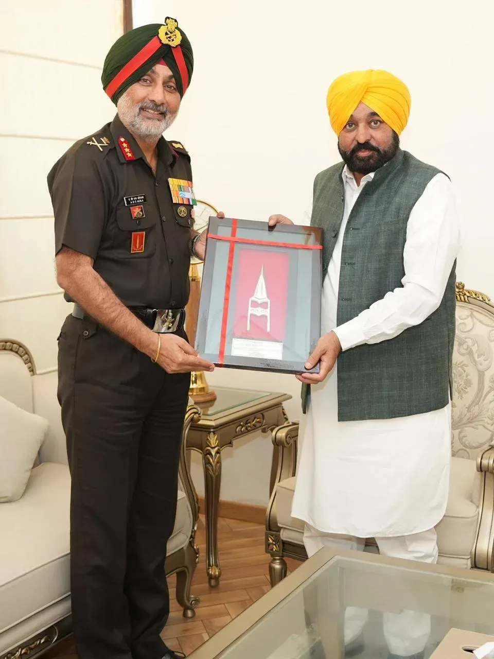 CM Bhagwant Mann meets Lt Gen A.D.S. Aujla, salutes Army's spirit