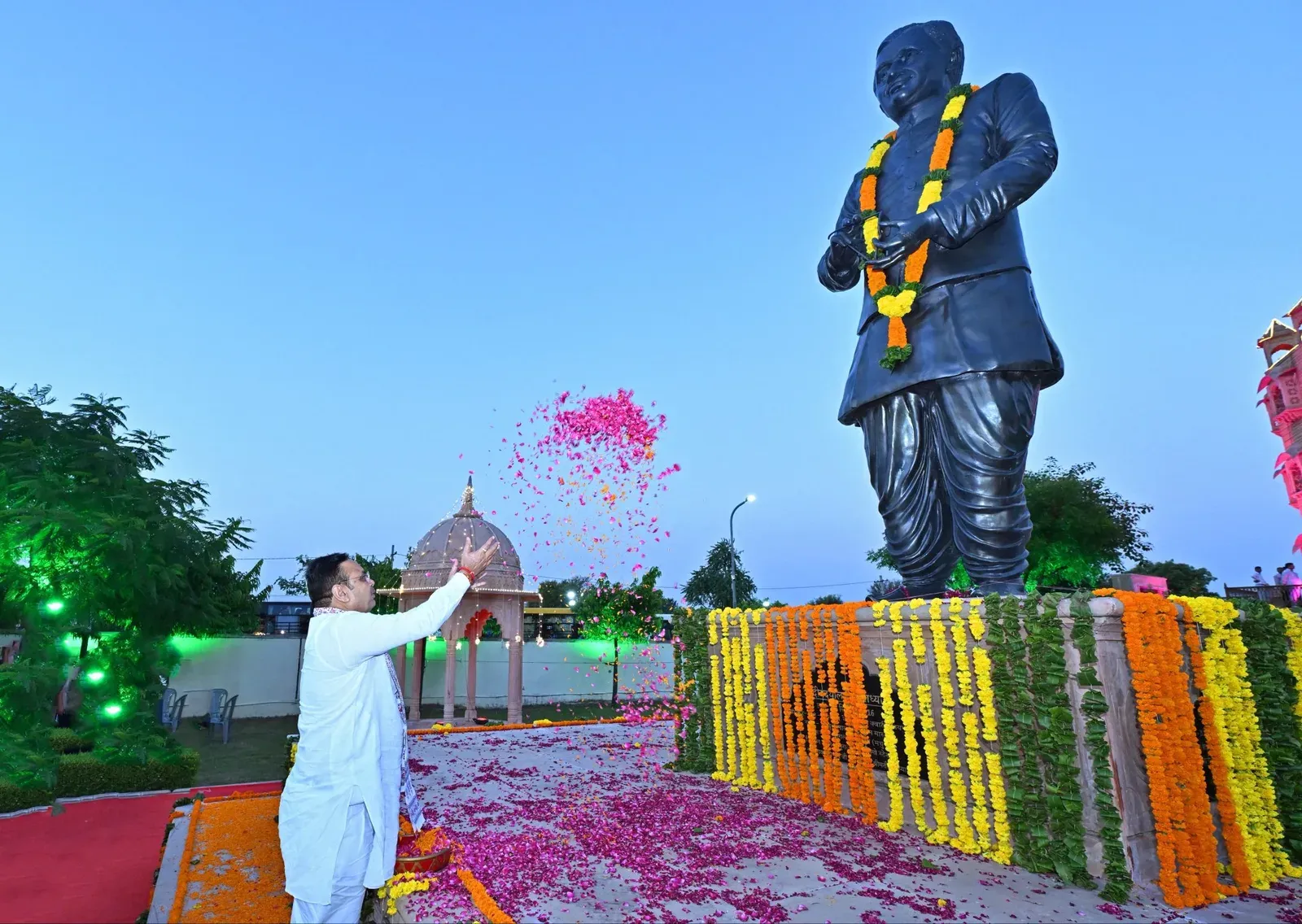 CM Bhajan Lal pays tribute to Deendayal Upadhyay at Dhanakya memorial