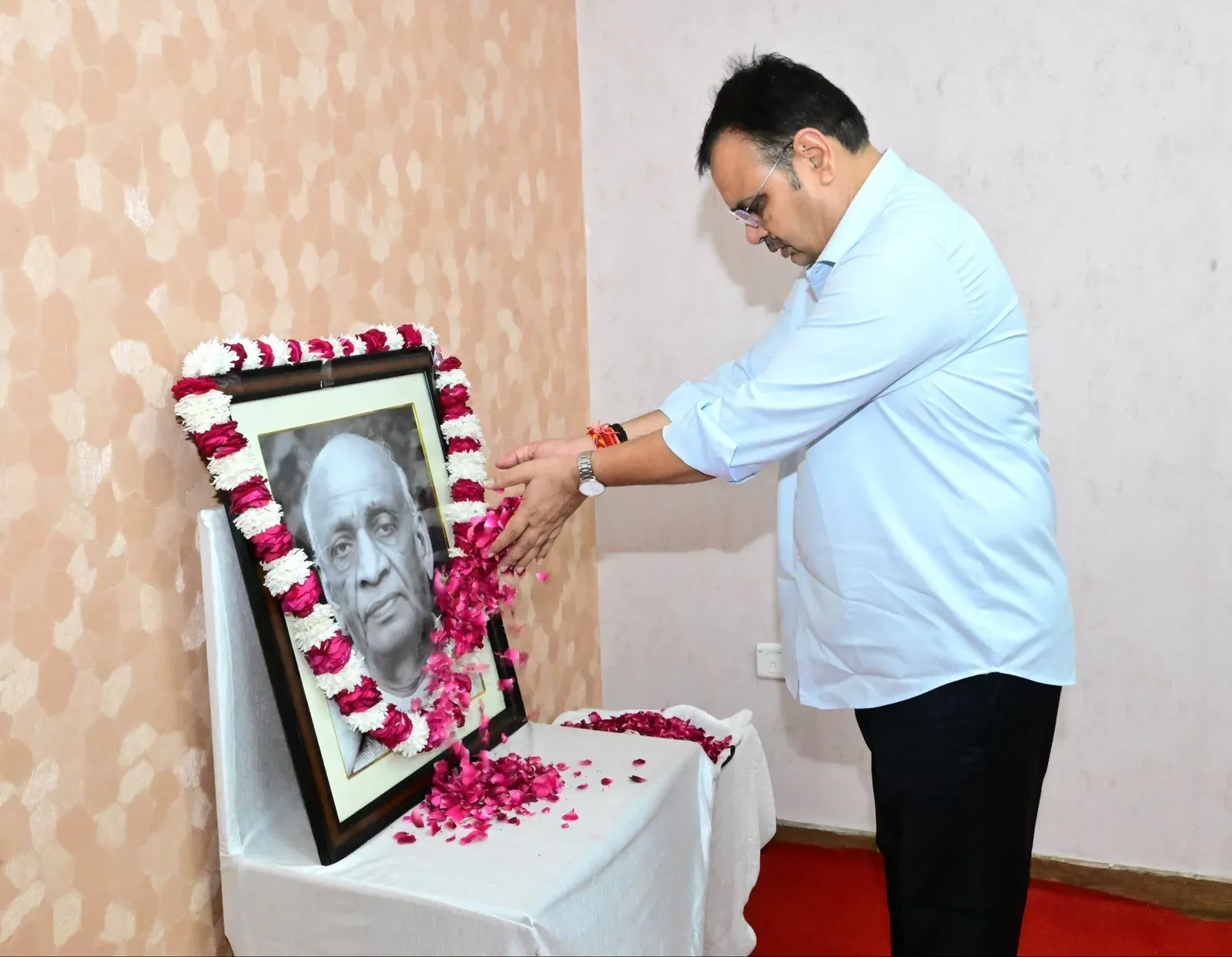 CM Bhajan Lal Sharma pays tribute to Sardar Patel on birth anniversary