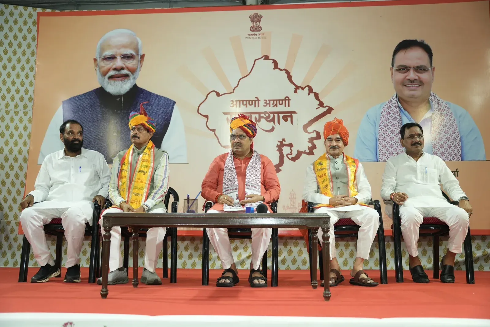 CM Bhajanlal Calls Pensioners to Mentor Youth, Raises Gratuity to ₹25 Lakh