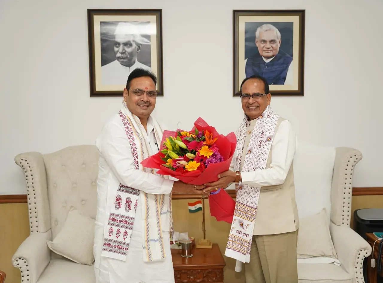 भजनलाल शर्मा की शिवराज सिंह चौहान से मुलाकात, राजस्थान में ग्रामीण विकास योजनाओं की समीक्षा