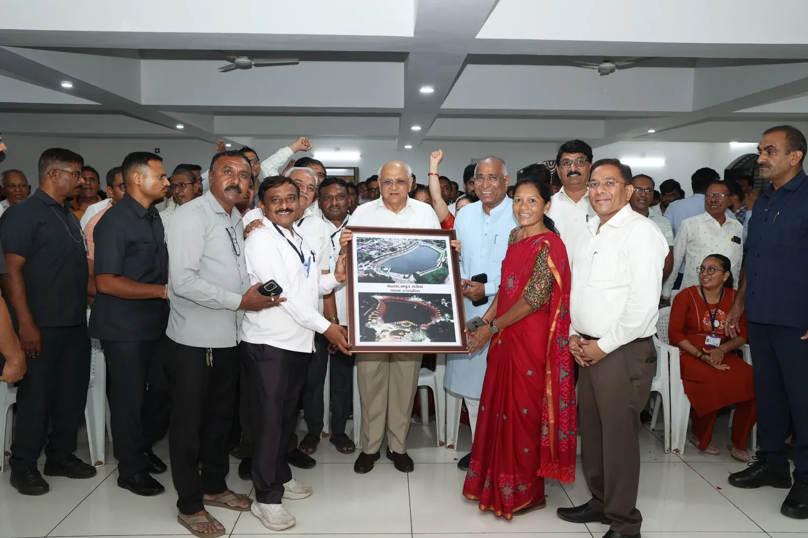 CM Bhupendra Patel Inspects New Community Hall at Raniyapura, Mansa