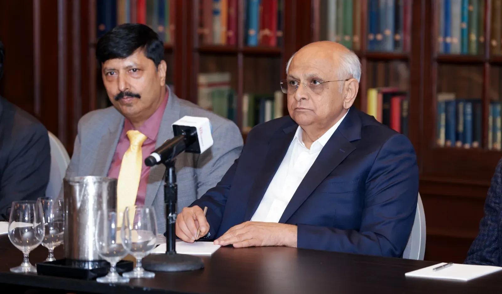 वाइब्रेंट गुजरात समिट-2027: CM भूपेंद्र पटेल ने टोरंटो में TiE और CHCC के साथ की राउंड टेबल बैठकें