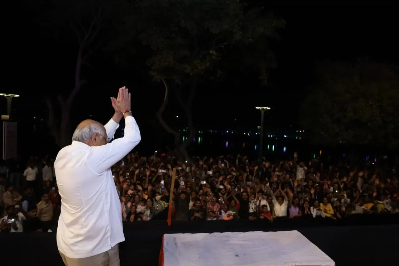 क्या सीएम भूपेंद्र पटेल ने 16वें कांकरिया कार्निवल का उद्घाटन किया और अहमदाबाद को करोड़ों की विकास परियोजनाएं मिलीं?