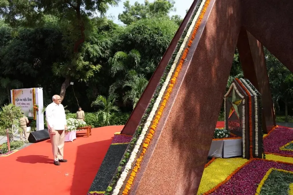 Did CM Bhupendra Patel Honor the Forest Martyrs at Gujarat's First 'Vanpal Memorial'?