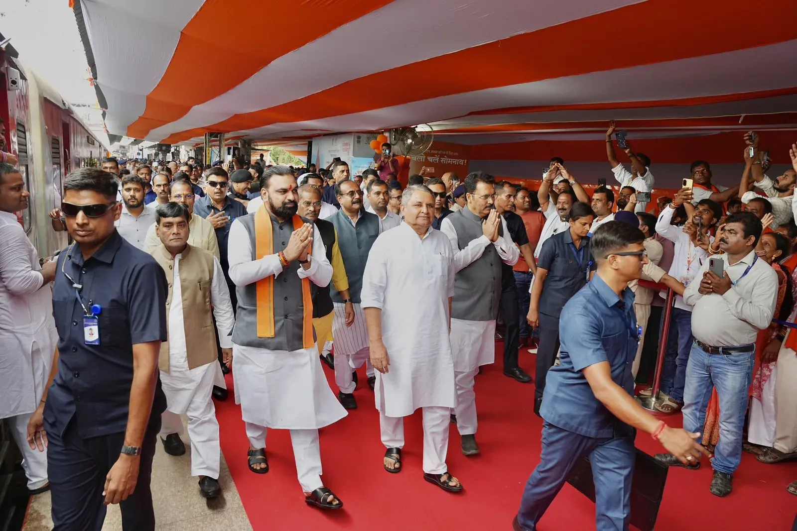 CM Bihar flags off special train for 1,150 Somnath pilgrims
