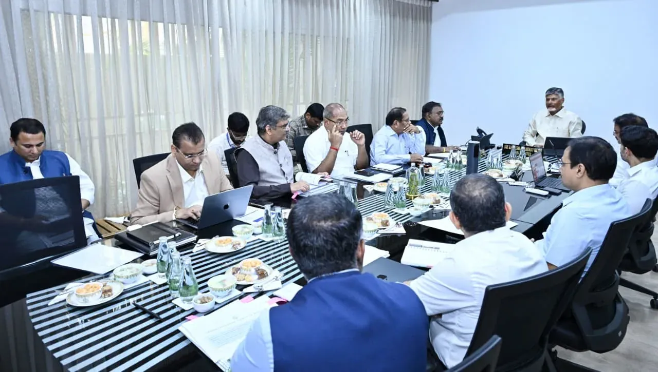 CM Chandrababu Naidu Chairs Cabinet Meet on Cyclone Arnab