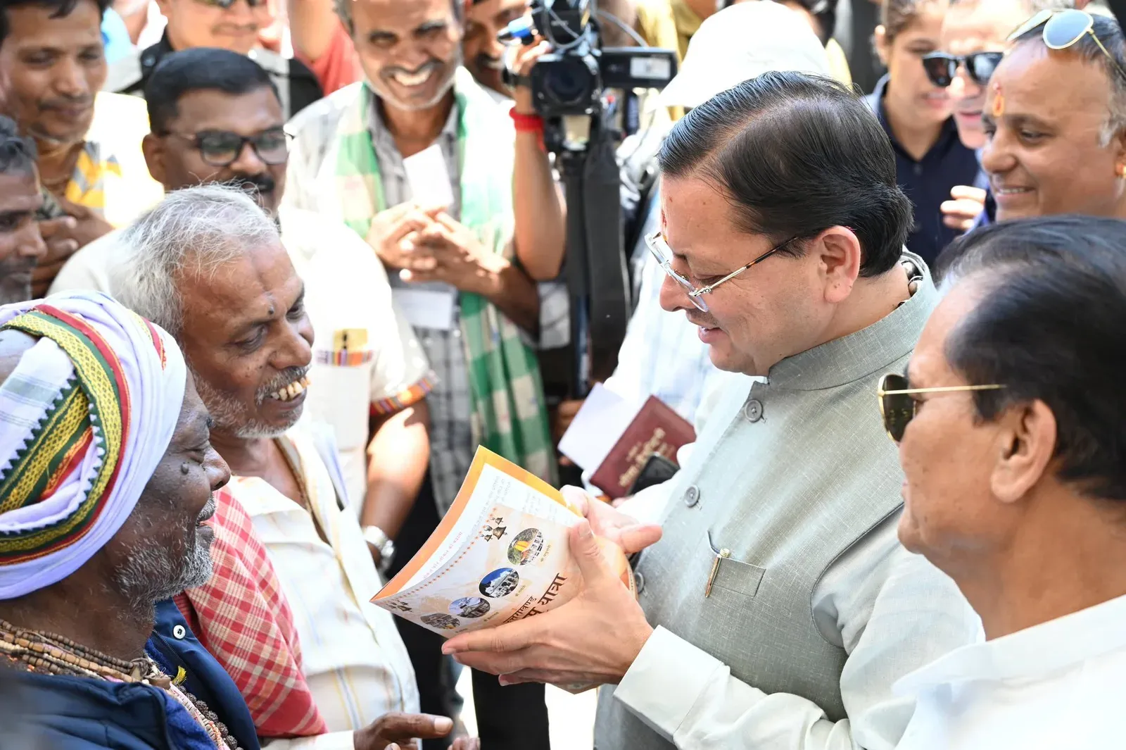 CM Dhami Conducts Surprise Inspection of Rishikesh Transit Camp