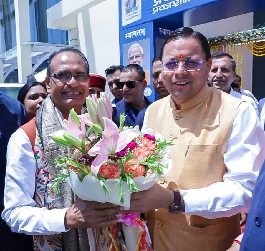 CM Dhami Congratulates Shivraj on Book About PM Modi