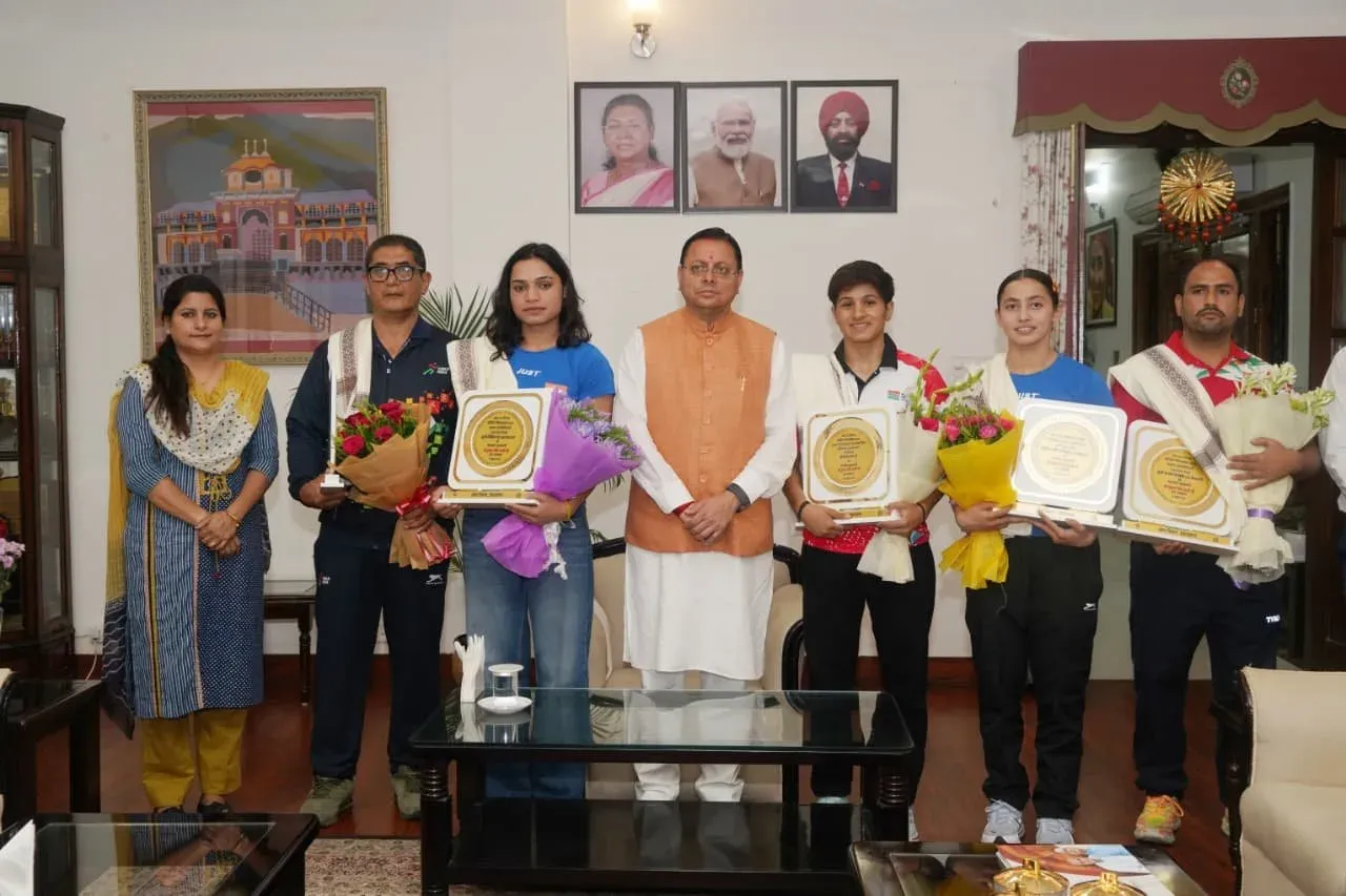 CM Dhami Honours Uttarakhand's Women Boxing Champions